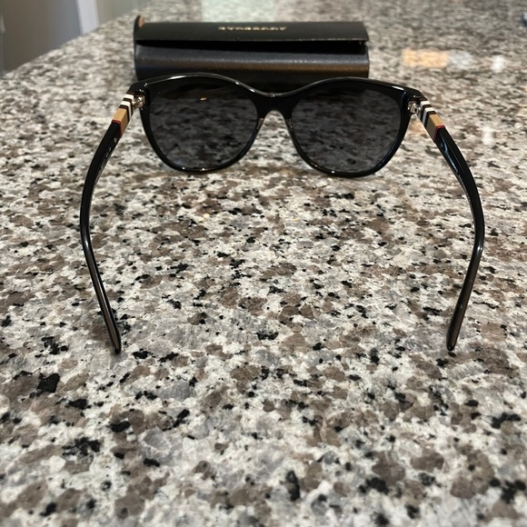 Burberry Sunglasses 🕶️ - Picture 8 of 11